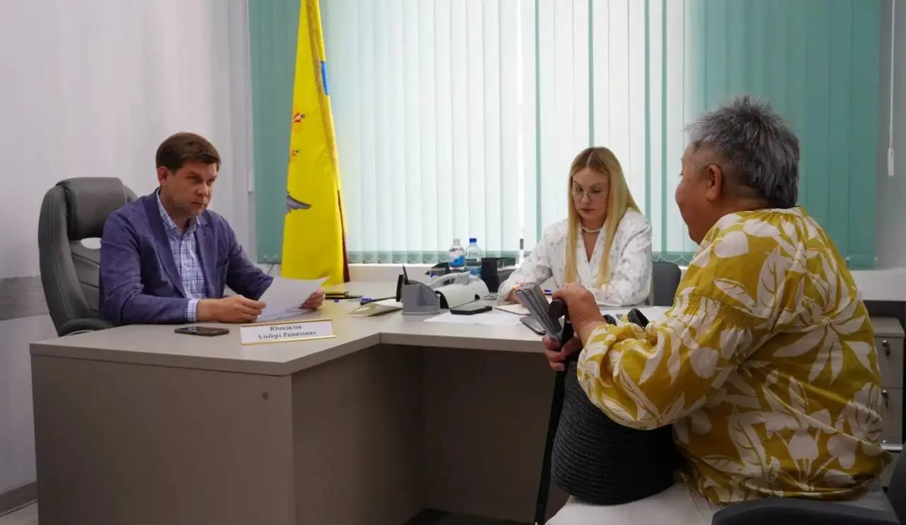 Юмадилов обсудил проблемы оренбуржцев на личном приеме