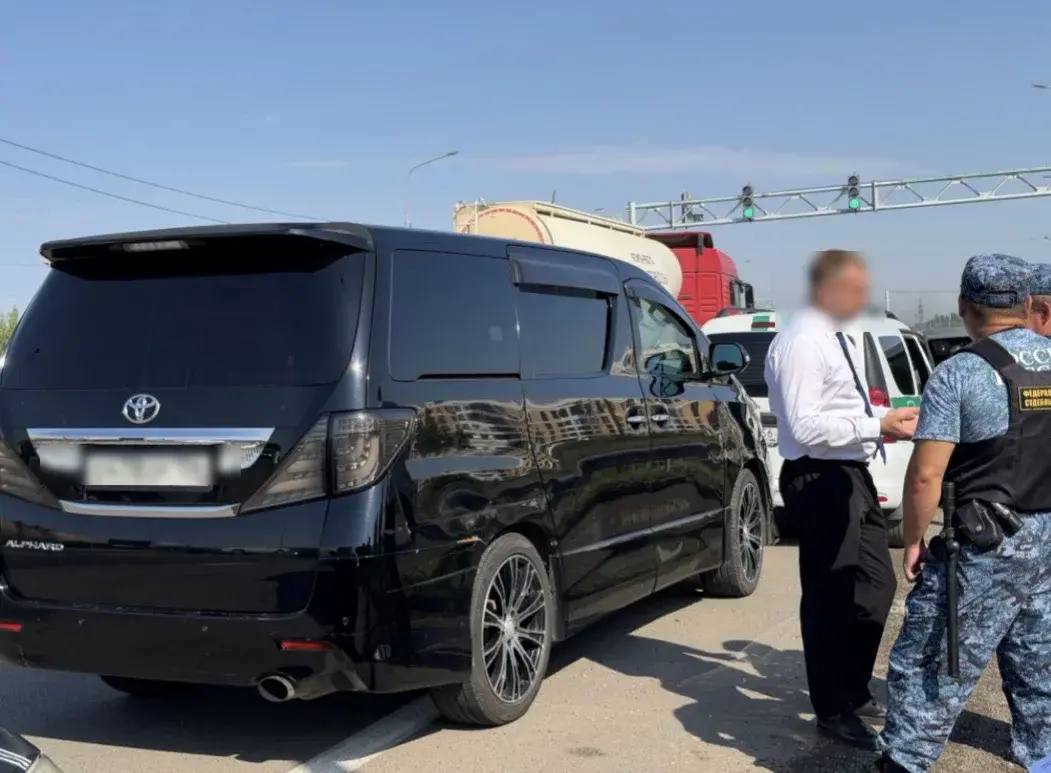 Приставы в Оренбурге арестовали 11 иномарок за неоплаченные штрафы