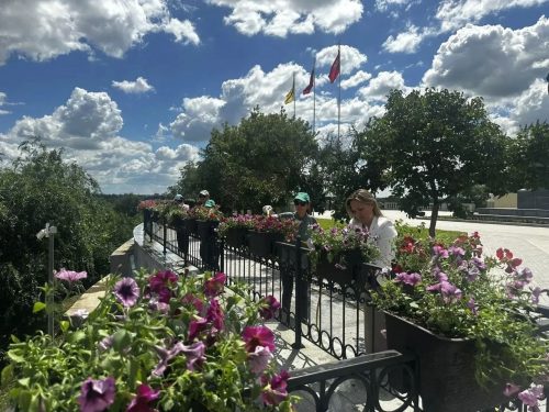 цветы набережная Оренбург