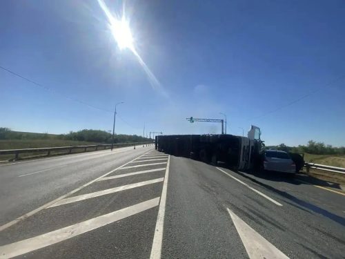 Под Оренбургом столкнулись четыре автомобиля
