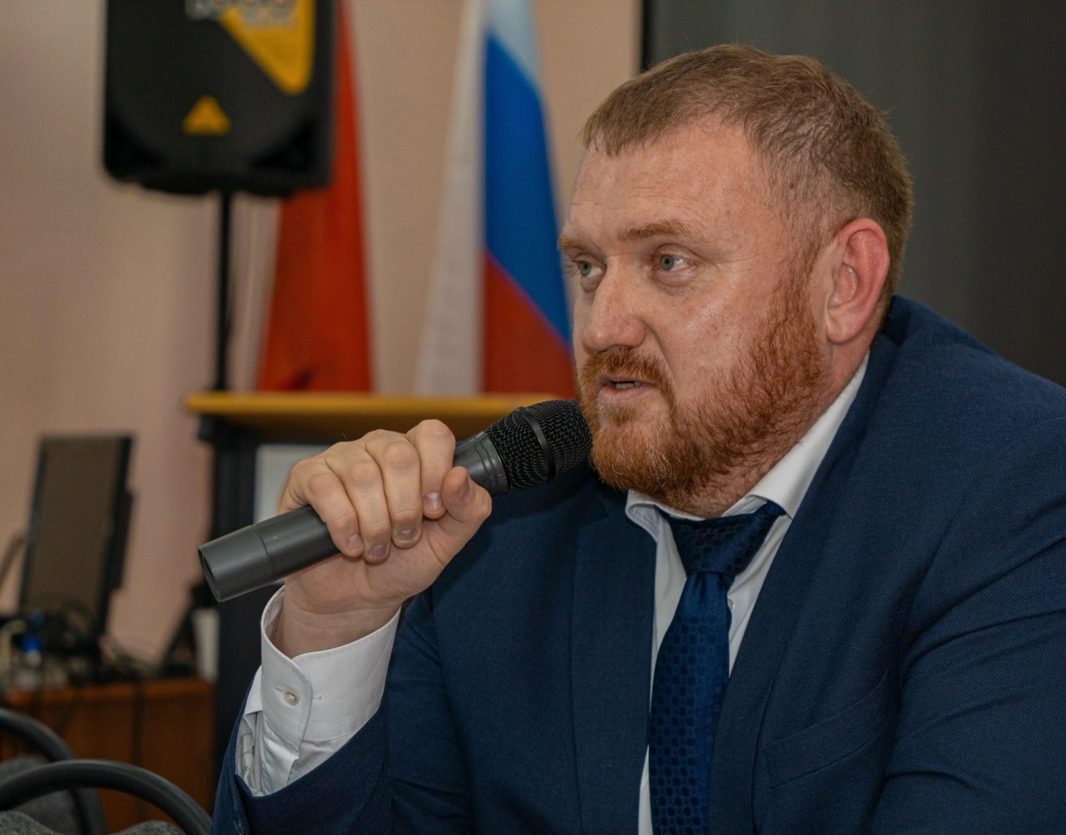 Воробьев просит орчан не выходить на открытое пространство во время атаки БПЛА