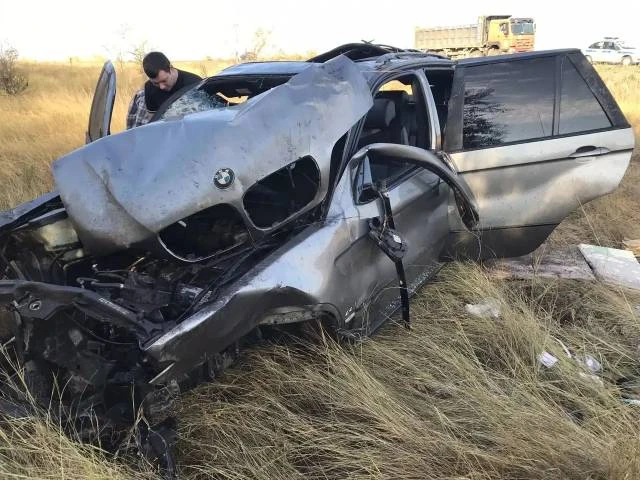 BMW X5 в кювете