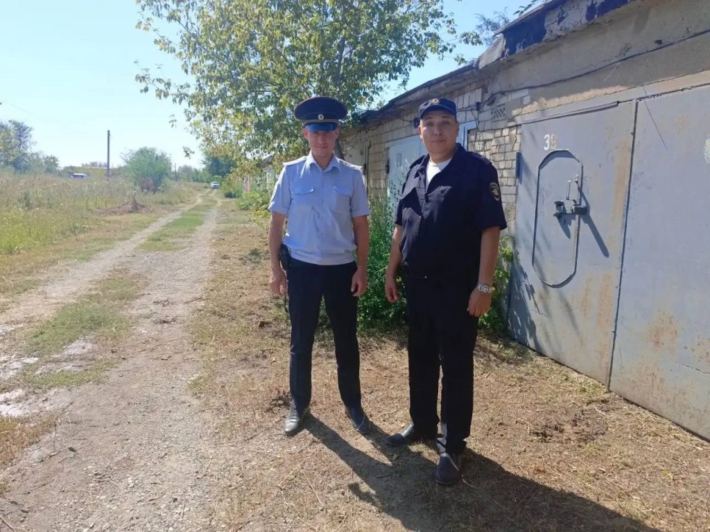 полицейские спасение пенсионера погреб Гай