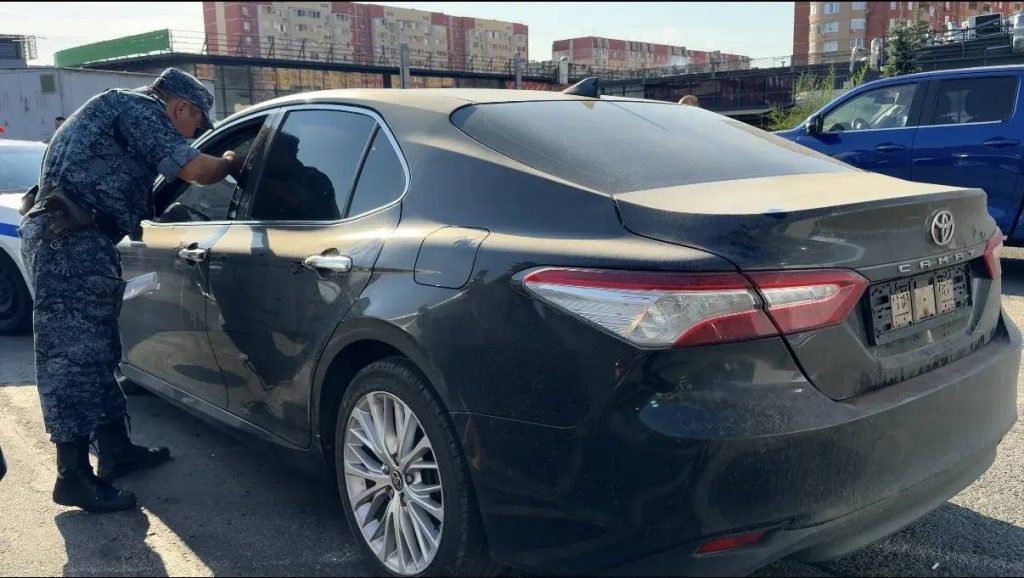 долги водитель арест Toyota Camry