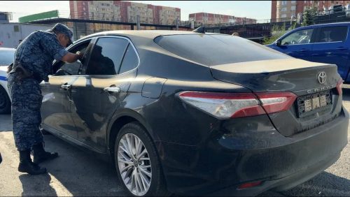 долги водитель арест Toyota Camry