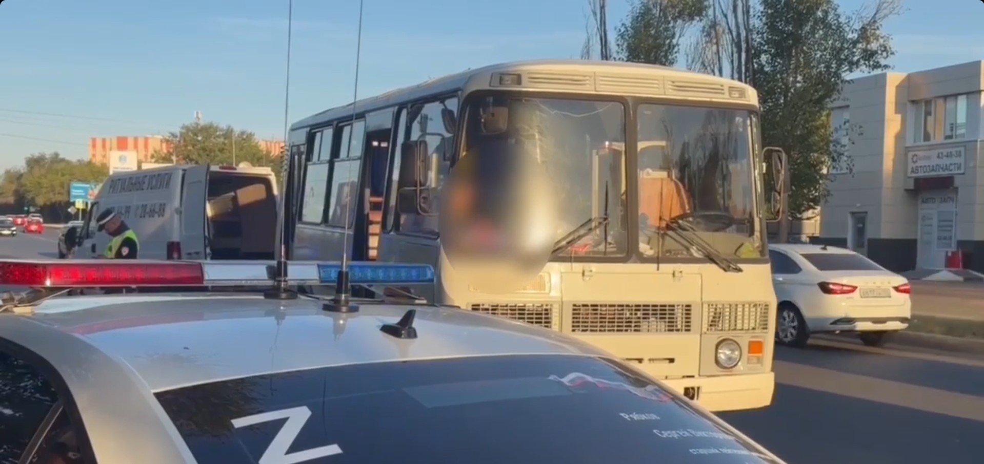 автобус сбил пешехода
