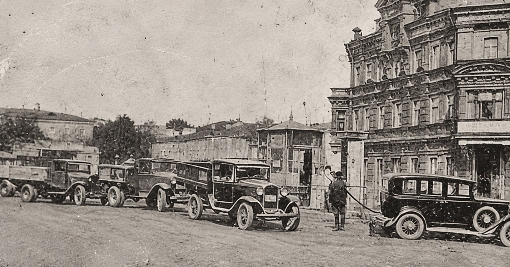 бензоколонка 1936 год