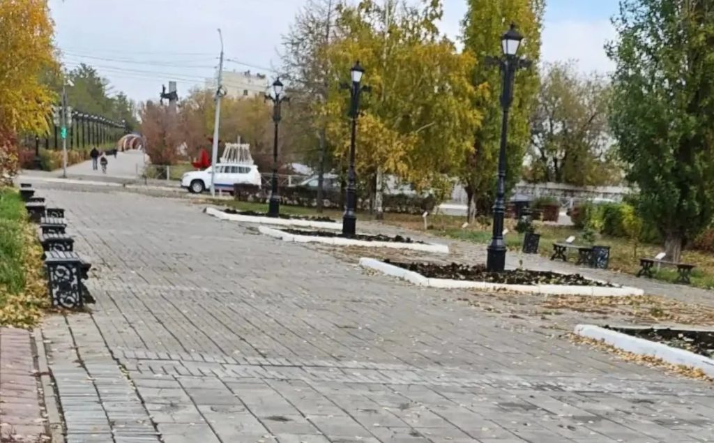 сквер у дома памяти