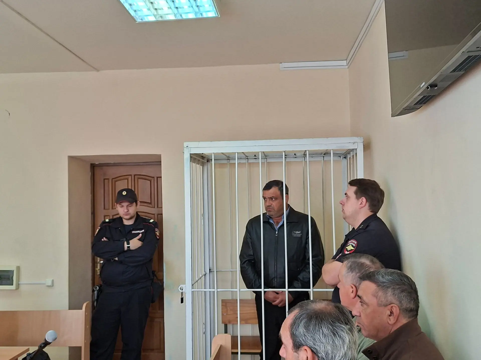 стрелял в полицейского